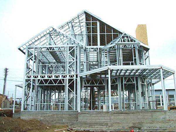 红桥钢结构建筑的腐蚀问题应该如何预防